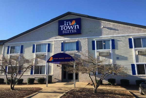 InTown Suites Extended Stay Bowling Green TN image 14